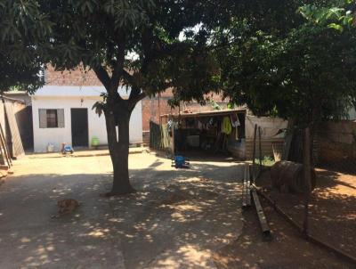 Casa para Venda, em Mário Campos, bairro Campo Verde, 2 dormitórios, 1 banheiro, 2 vagas