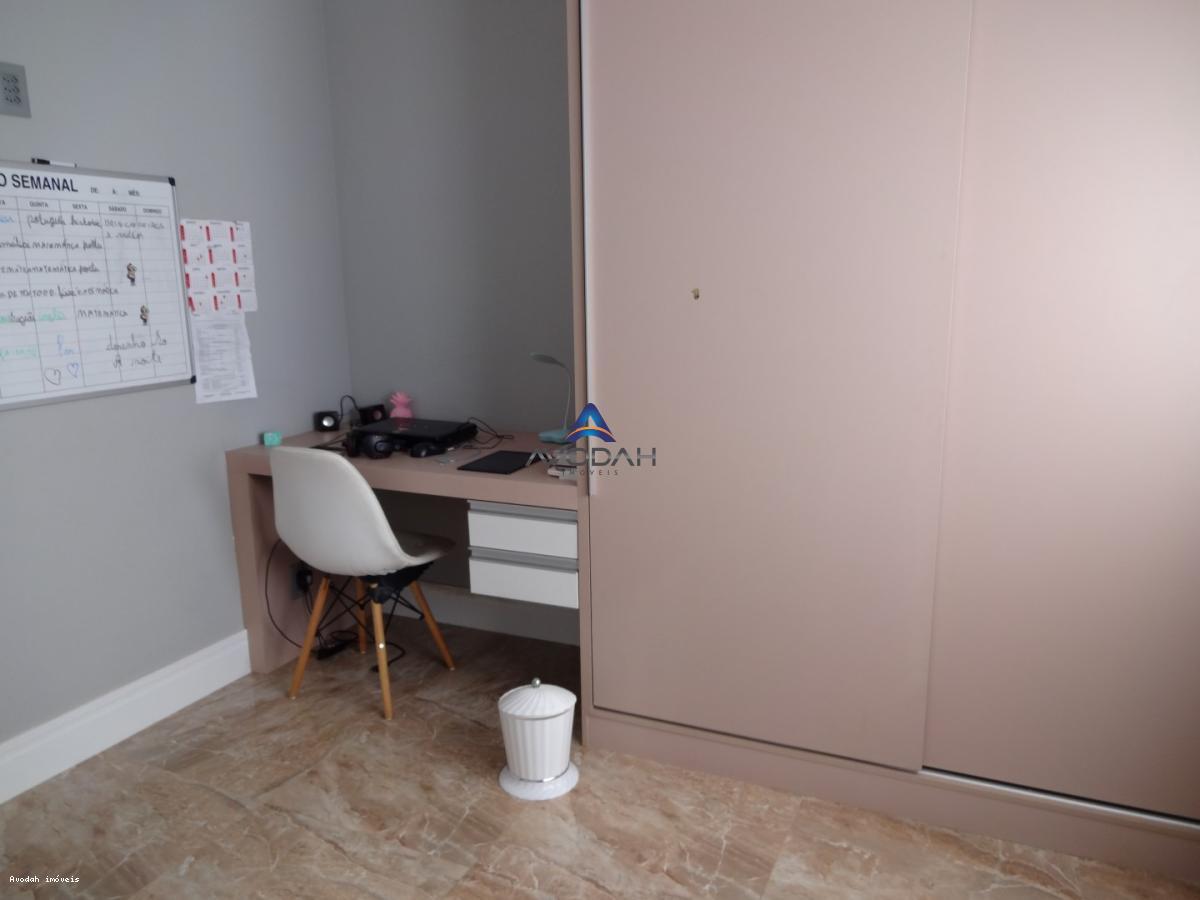 Casa para alugar com 3 quartos, 1000m² - Foto 27