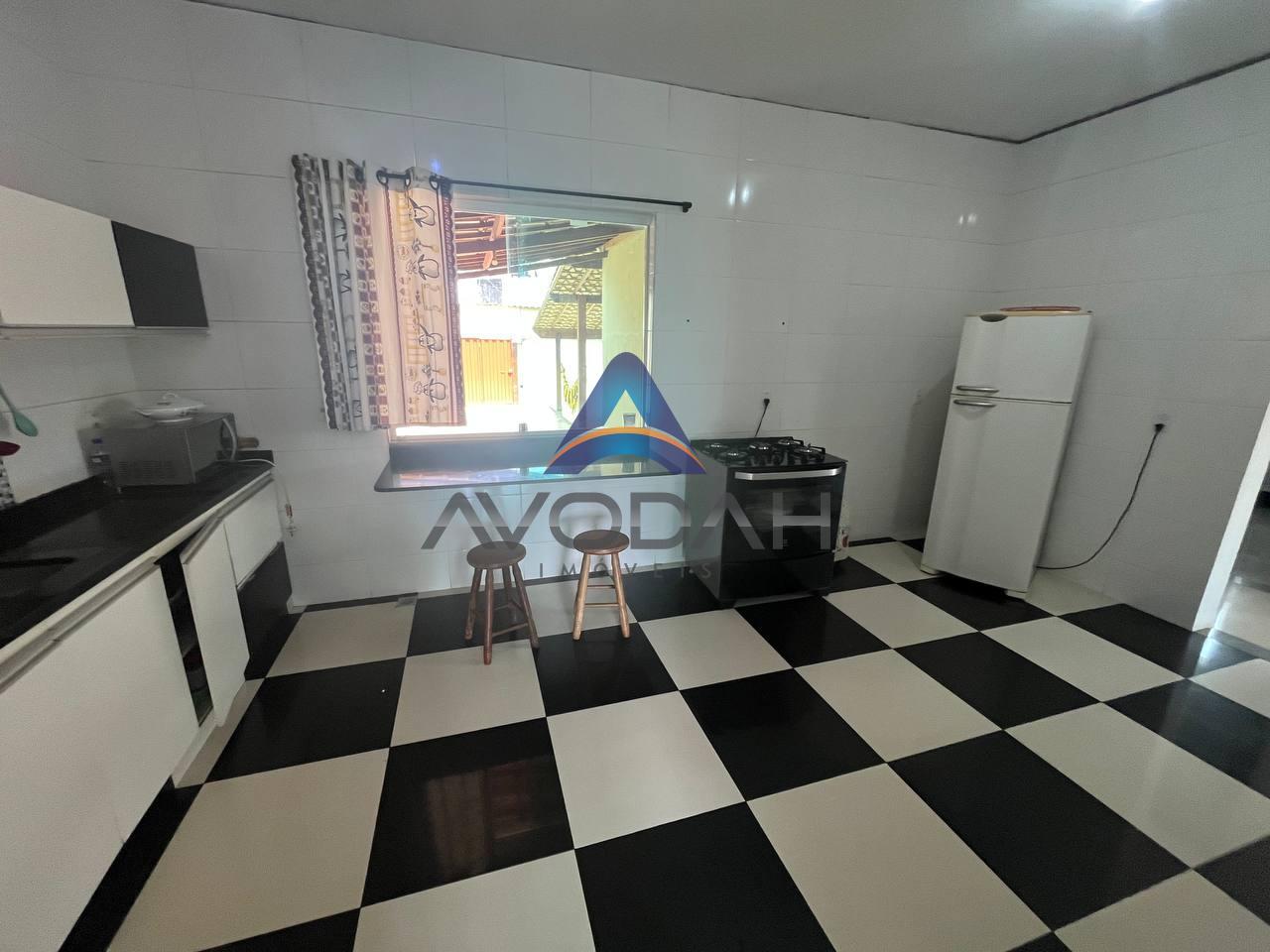 Casa para alugar com 3 quartos, 250m² - Foto 9