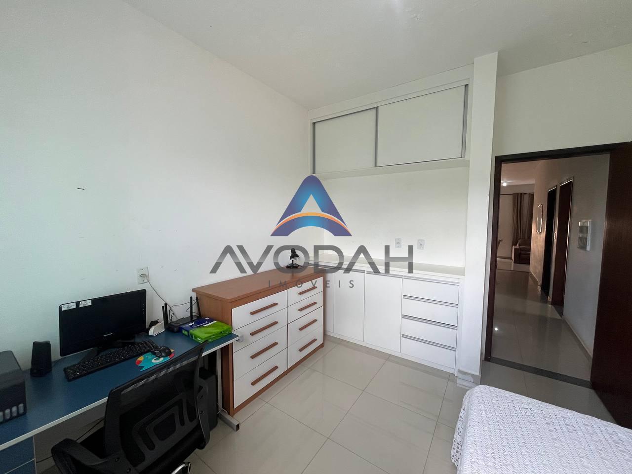 Casa para alugar com 3 quartos, 250m² - Foto 14