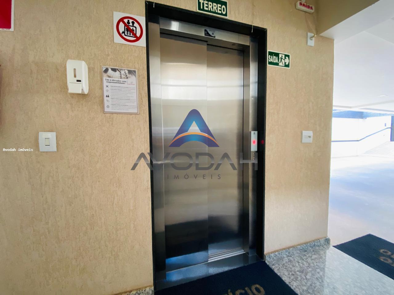 Apartamento à venda com 3 quartos, 360m² - Foto 4