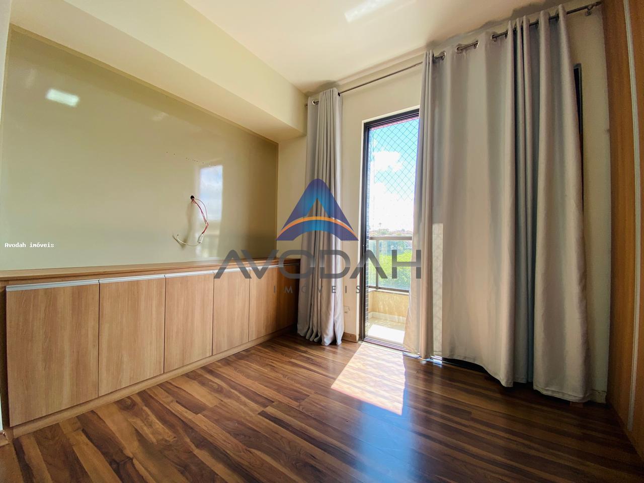Apartamento à venda com 3 quartos, 360m² - Foto 18