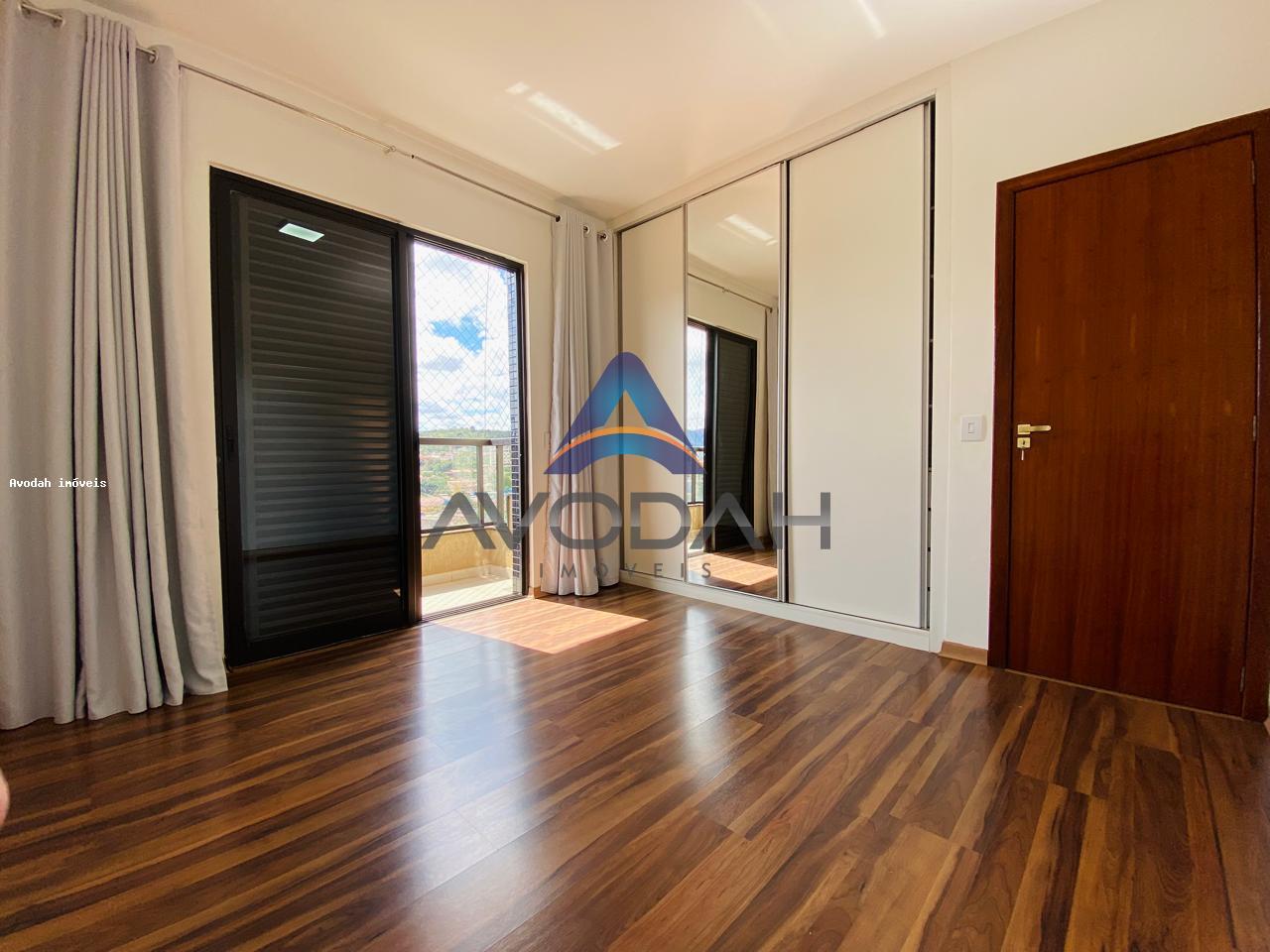 Apartamento à venda com 3 quartos, 360m² - Foto 27