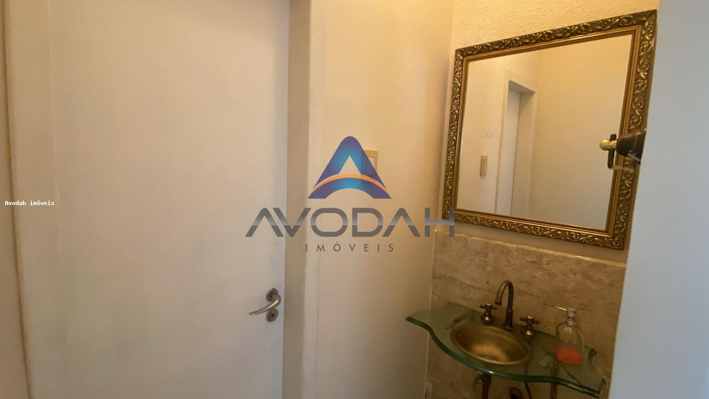 Casa para alugar com 3 quartos, 200m² - Foto 16