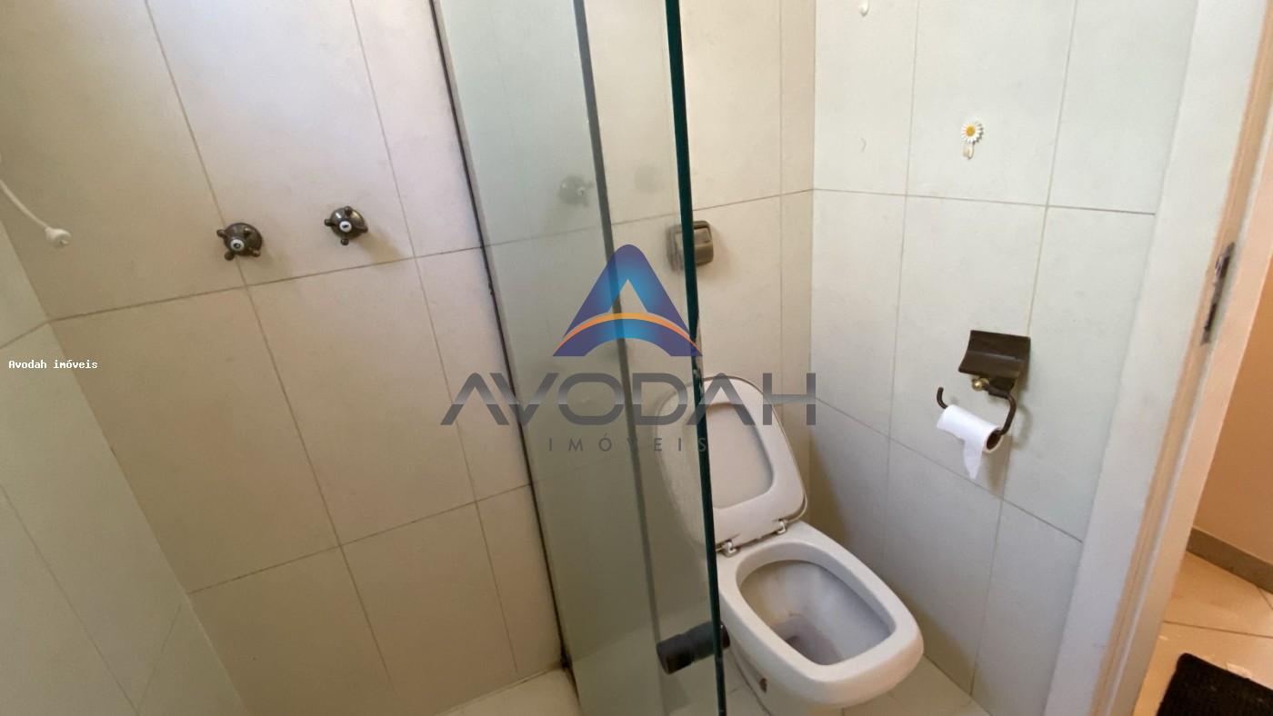 Casa para alugar com 3 quartos, 200m² - Foto 20