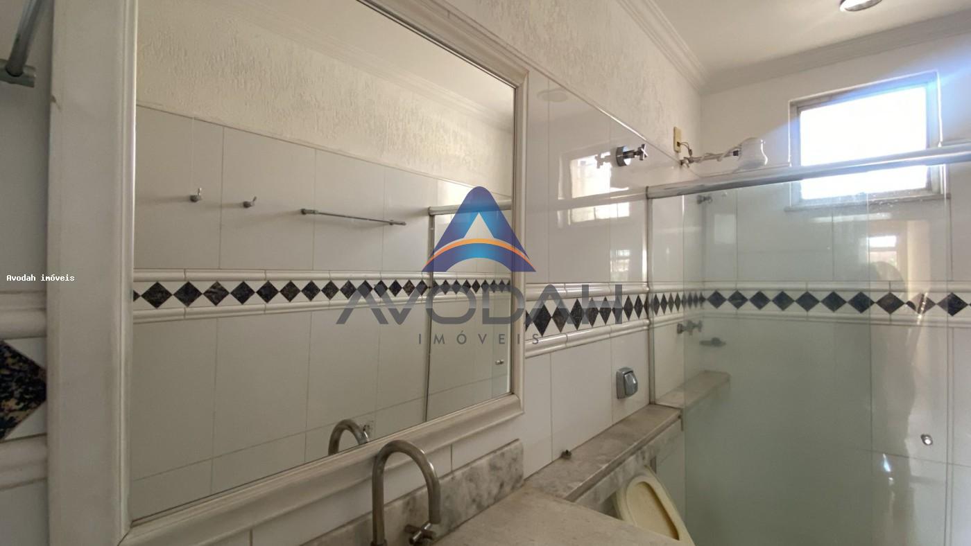 Casa para alugar com 3 quartos, 200m² - Foto 29